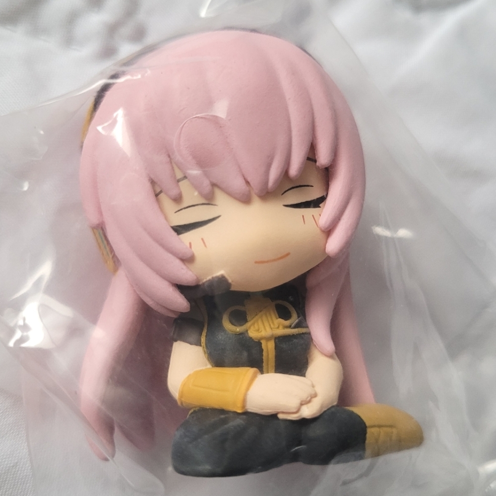 2/$20 🍀 Hatsune Miku: Twinchees Lil' Sleepers Megurine Luka Figure
